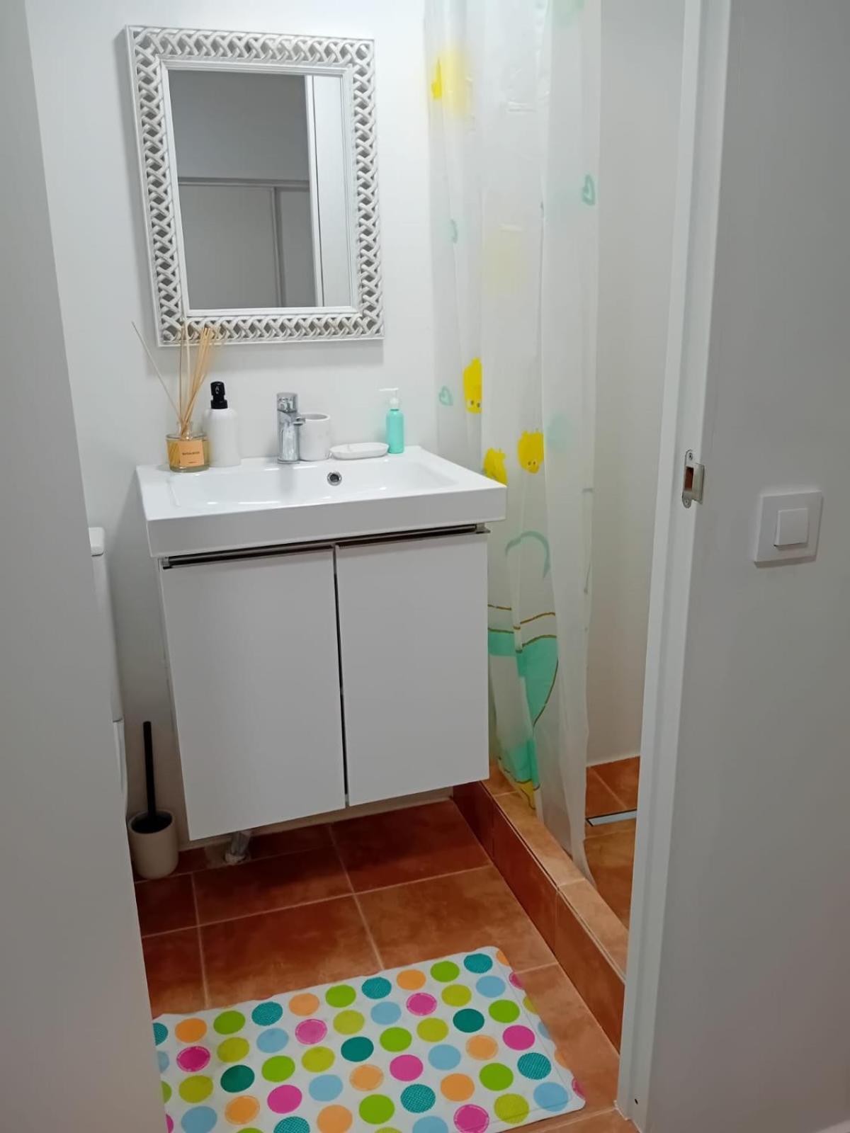 Alquilo Mini Departamento Apartment Sant Boi de Llobregat Exterior photo